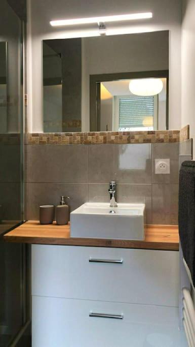 T2 Le Sudiste Apartment Valence  ภายนอก รูปภาพ